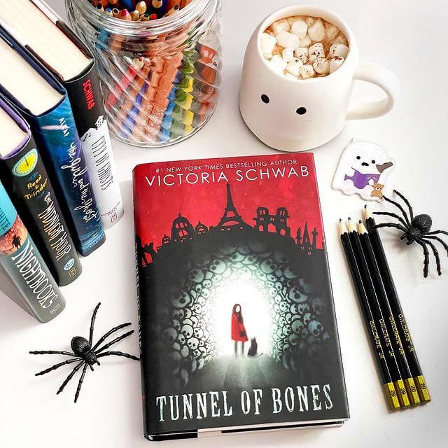 Cassidy Blake Read-Along, Week 3: Tunnel of Bones, Chapters 1 - 14